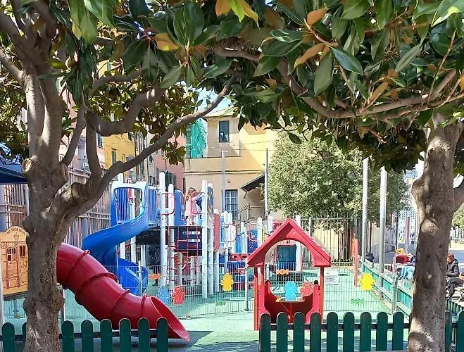 Ad Un Passo Dall'acquario In Zona Expo Genua